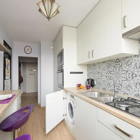 Beautiful For 4 People By Rent Like 公寓 *