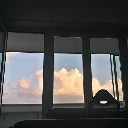Beautiful For 4 People By Rent Like 华沙
