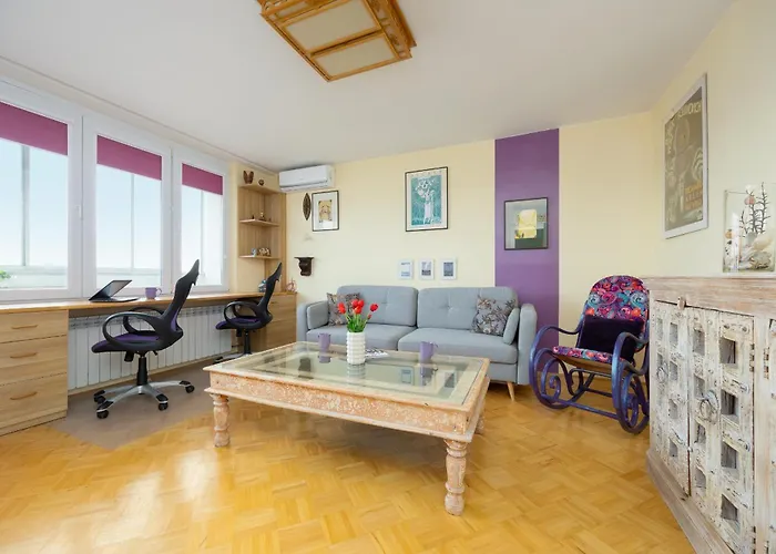 Apartment Classic Style - Remote Work By Renters