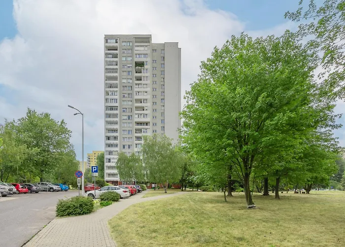 Classic Style - Remote Work By Renters Warsaw