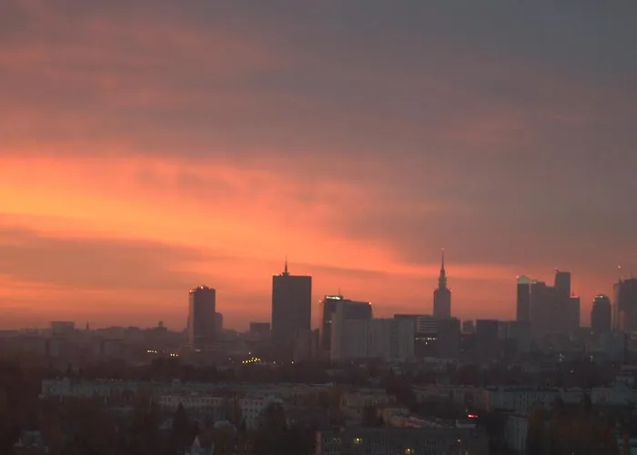 Classic Style - Remote Work By Renters Apartment Warsaw